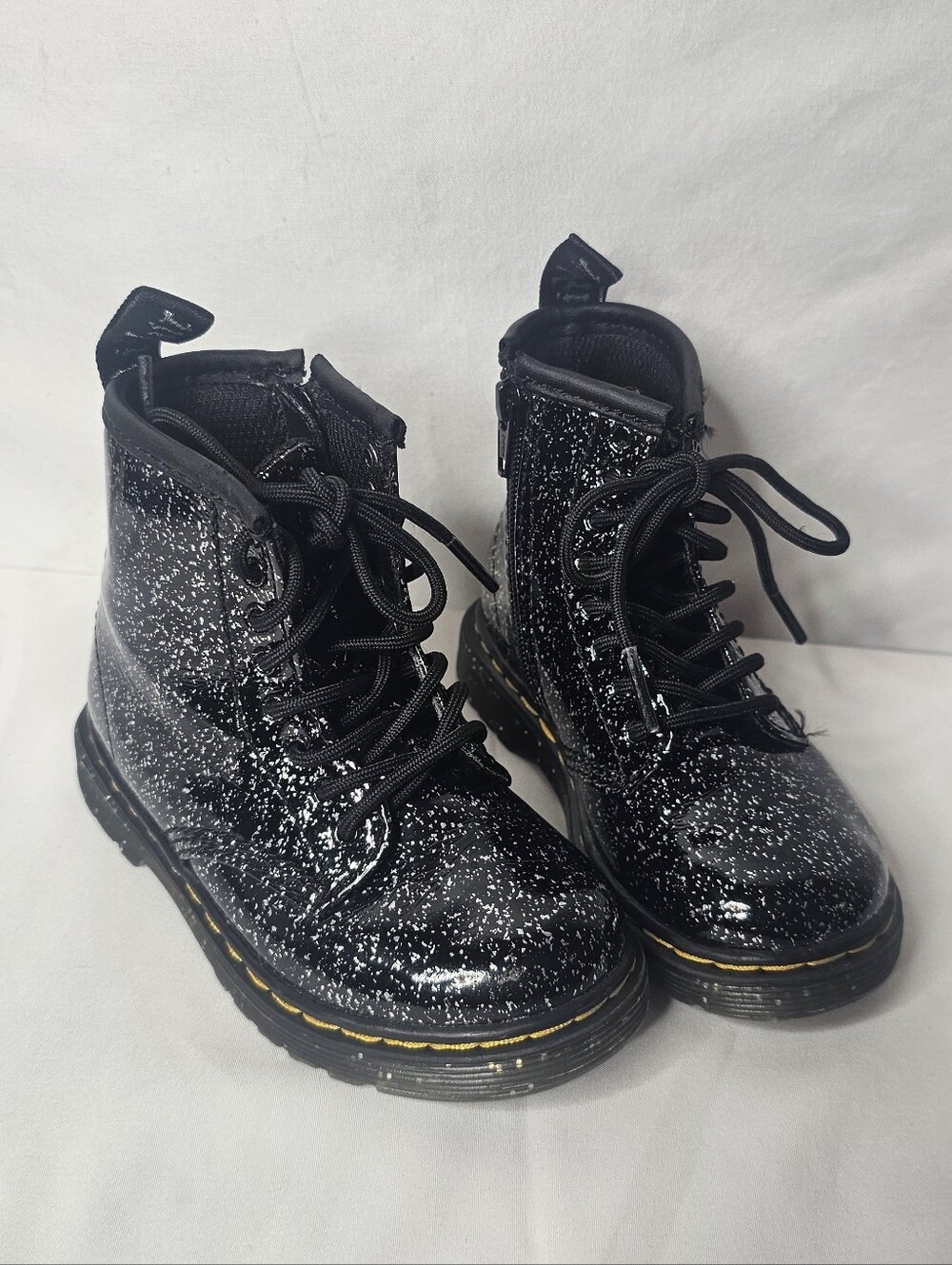 Dr. Martens 1460 T Black Glitter Patent Leather Lace Up Boots Toddler Size 7 US